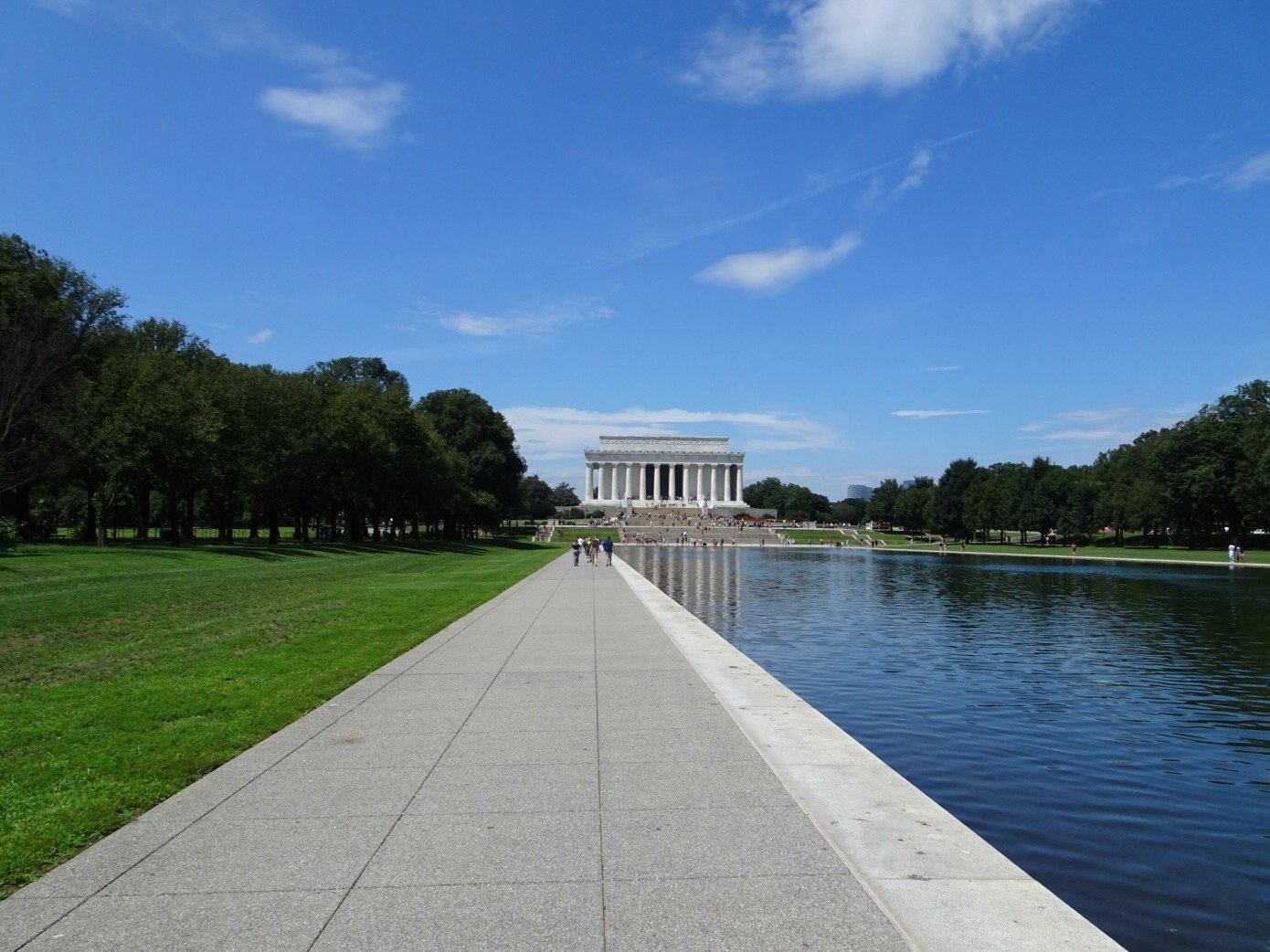 Blick über die National Mall auf das Lincoln Memorial