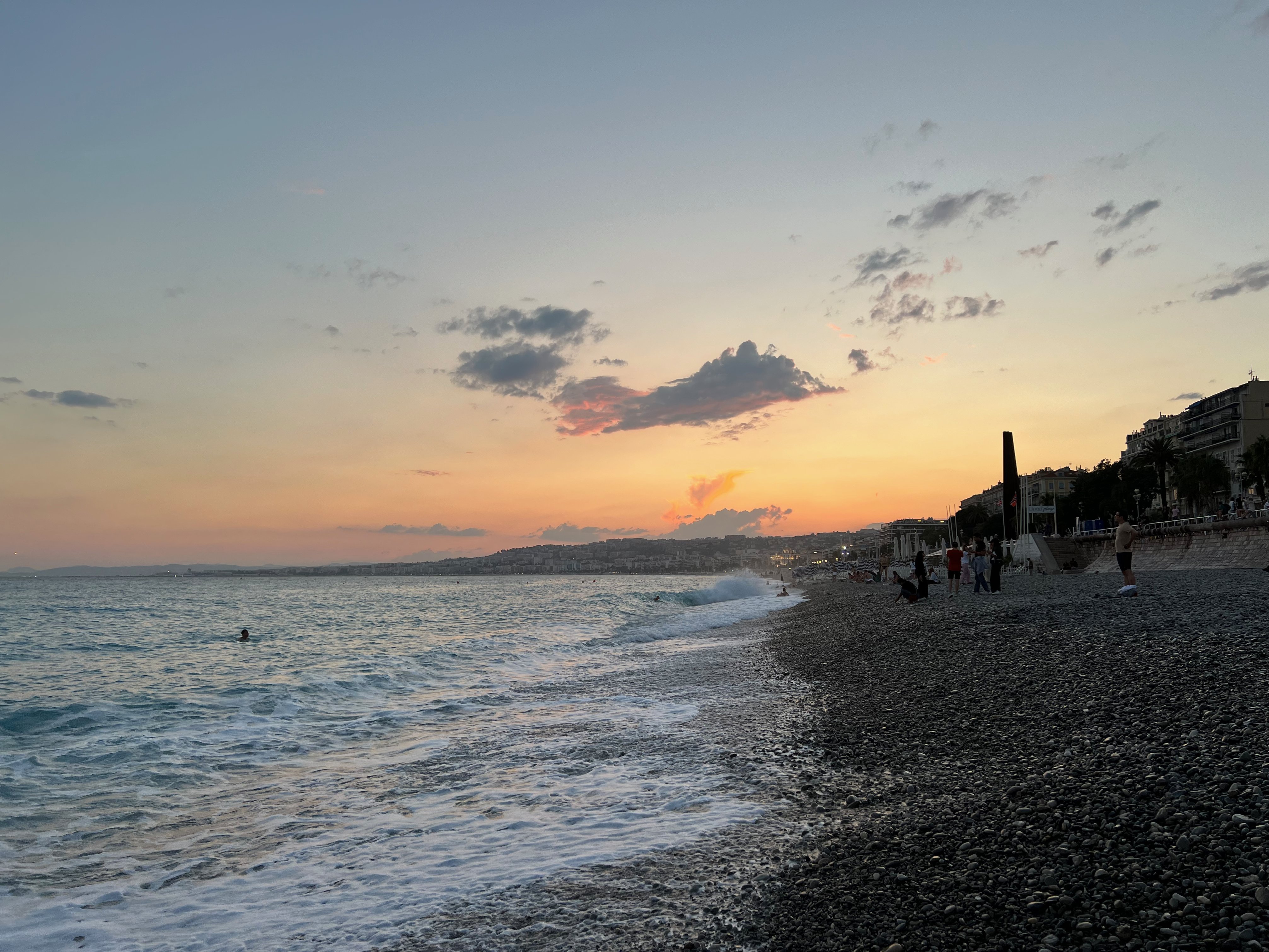 Sonnenuntergang am Strand von Nizza